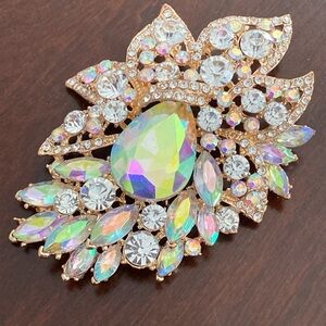 AB Crystal Brooch/Pendant
